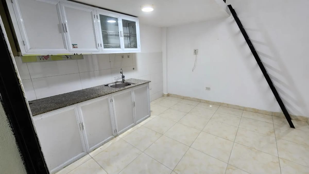 PHÒNG GÁC XÉP CÓ BAN CÔNG - CỔ NHUẾ