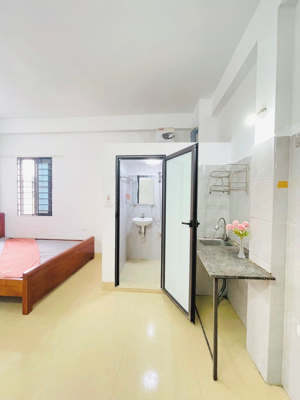PHÒNG STUDIO CỔ NHUẾ