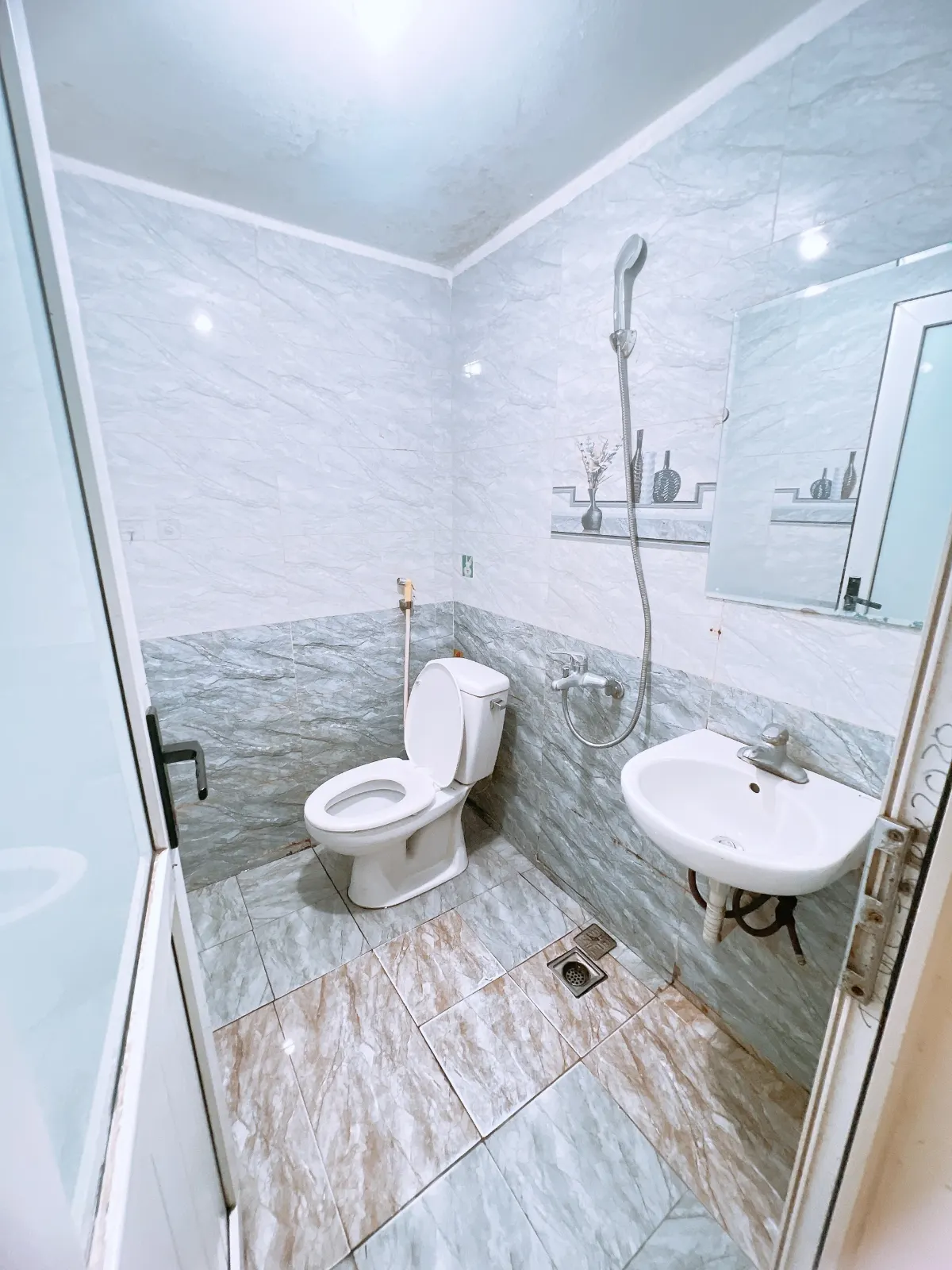 PHÒNG STUDIO MAI DỊCH, CẦU GIẤY