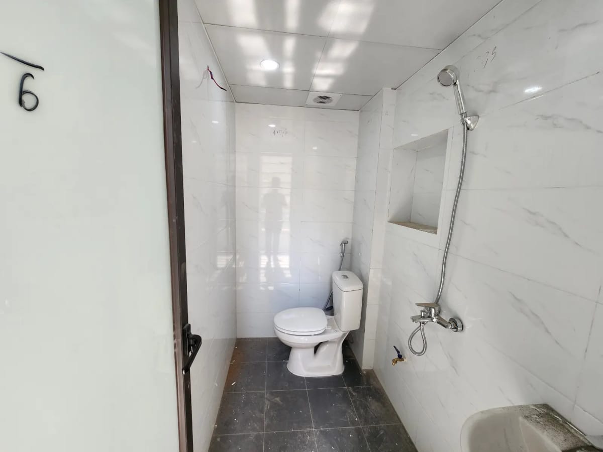 1 ngủ 1 khách tại ngõ 460 Khương Đình, đối diện Five Star