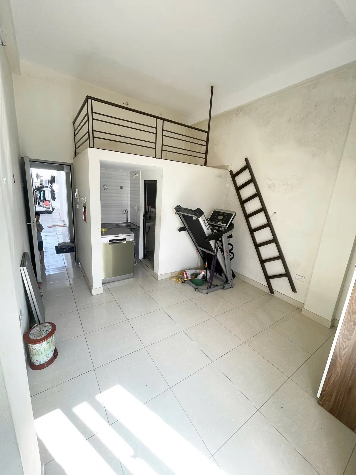 Studio + Gác xép tại Ngõ 192 Lê Trọng Tấn-thanh xuân