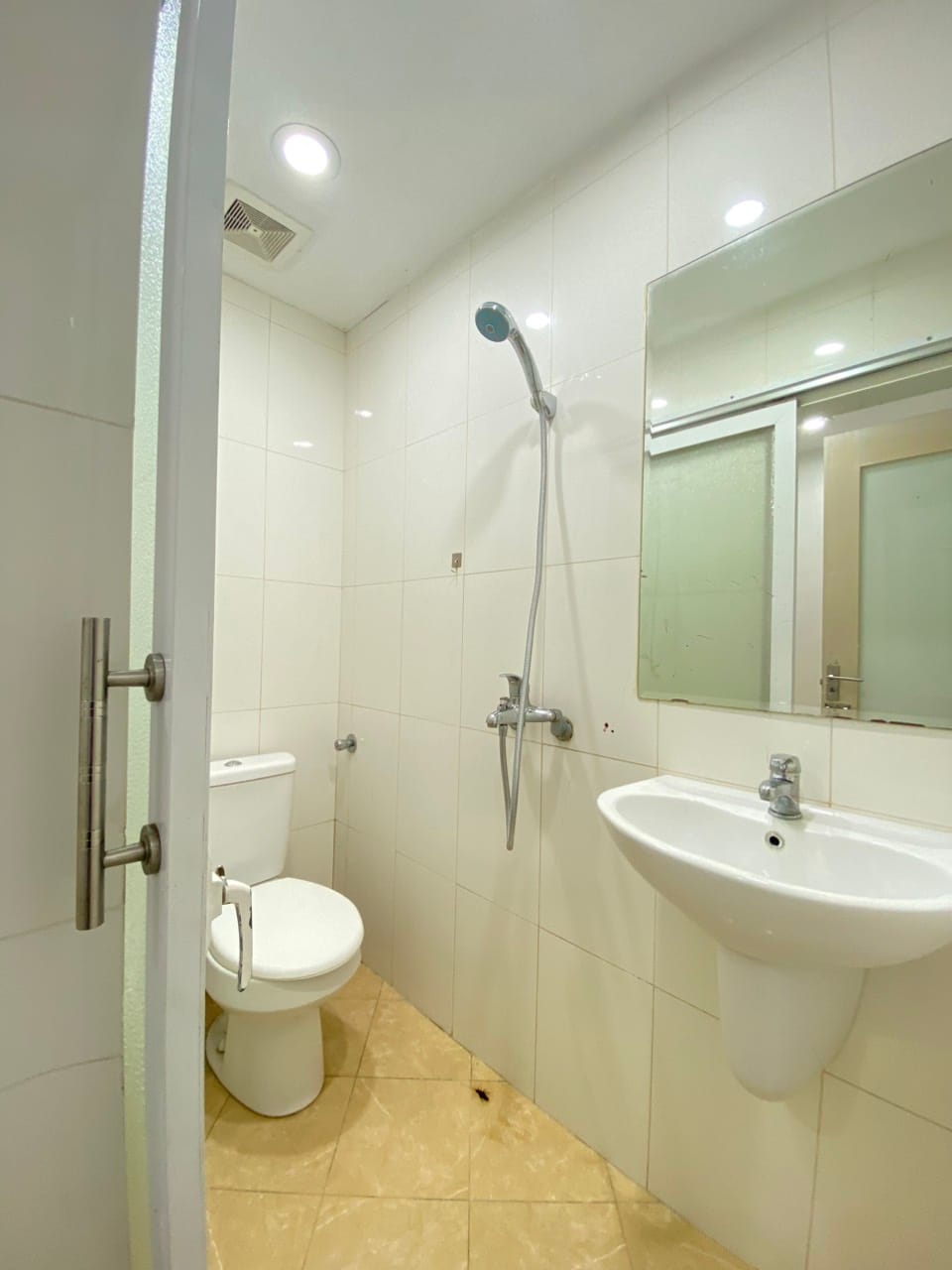 1 ngủ 1 khách tại Lâm Hạ, phường Bồ Đề, quận Long Biên, TP. Hà Nội