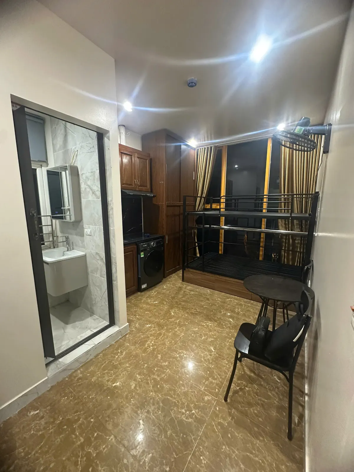 STUDIO GẦN BÁCH KINH XÂY 99 TRƯƠNG ĐỊNH