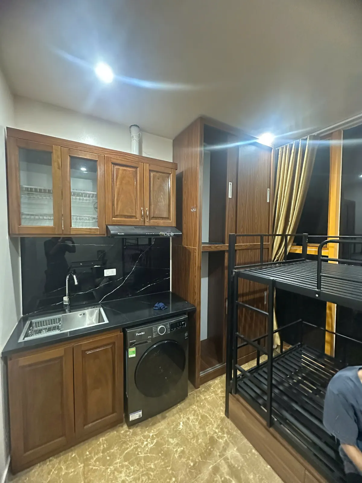 STUDIO GẦN BÁCH KINH XÂY 99 TRƯƠNG ĐỊNH