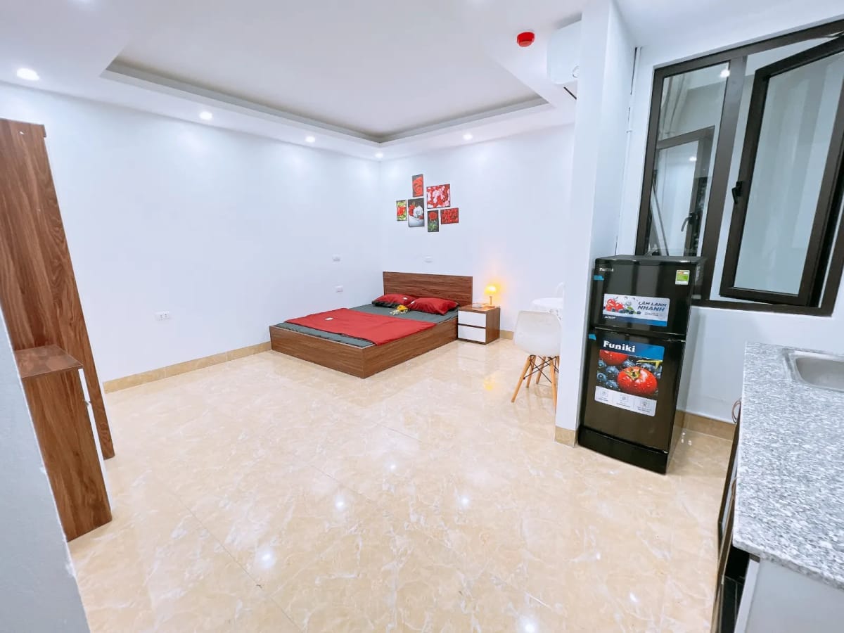 PHÒNG STUDIO LẠC LONG QUÂN, TÂY HỒ