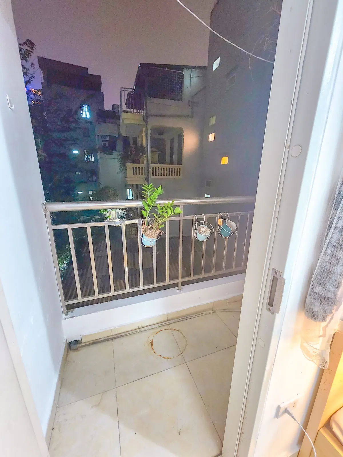 STUDIO RỘNG, ĐẸP, CÓ BAN CÔNG - LẠC LONG QUÂN, TÂY HỒ