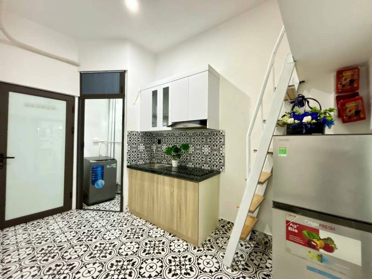Studio gác xép ngõ 139 Nguyễn Ngọc Vũ