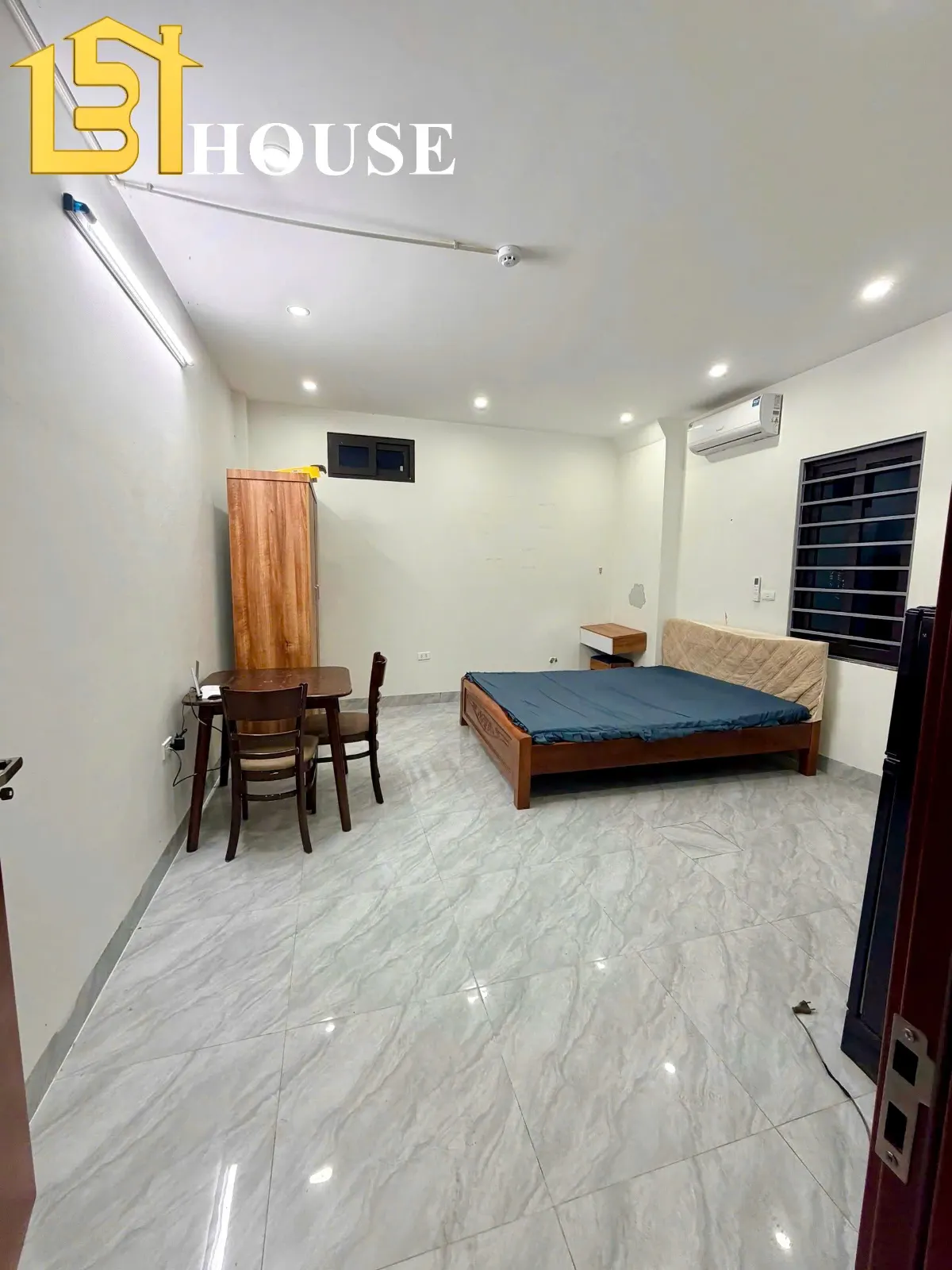 STUDIO FULL NT Ở NGÕ 255 CẦU GIẤY