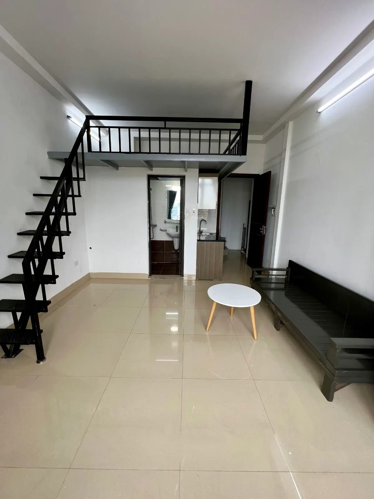 1 ngủ + gác xép ngõ 92 Nguyễn Khánh Toàn
