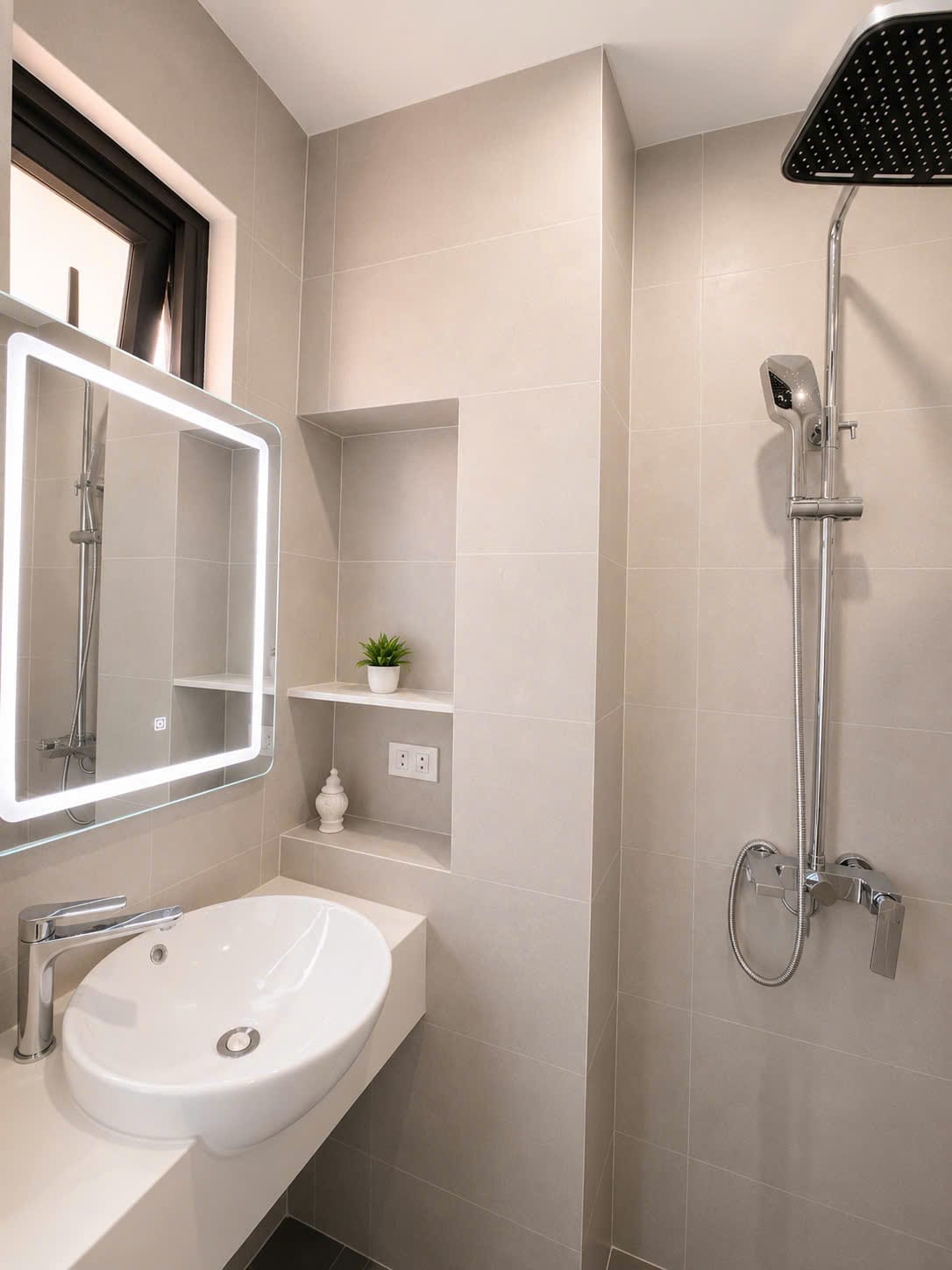Studio full đồ ban công Ngõ 5 Quang Trung