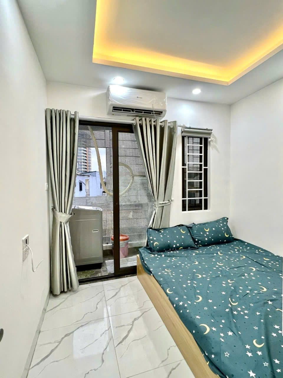 Căn hộ 2N1K full nội thất ngõ 218 Lạc Long Quân